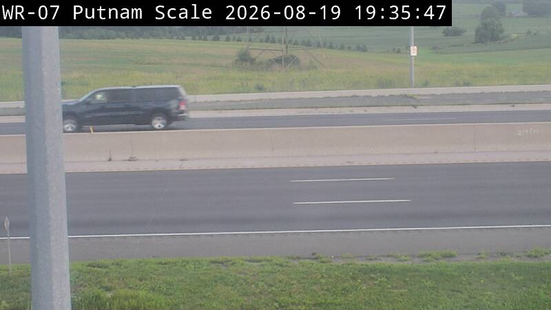 Latest Ontario 511 image at Highway 401 west of Putnam Road